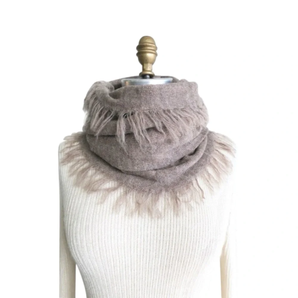 LATIERRA Sierra Hand-brushed Baby Alpaca Scarf in taupe - Picture 2 of 8